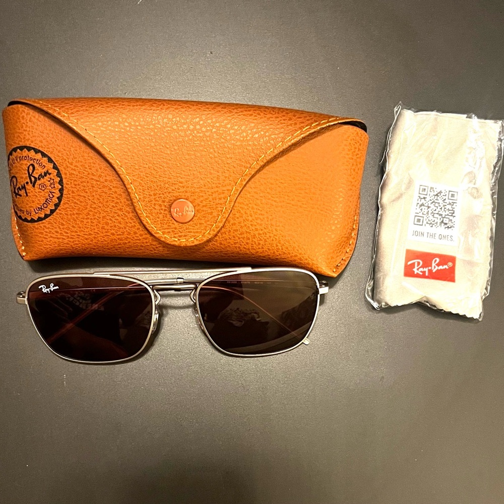 Ray-Ban Silver Frame Sunglasses with Brown Leather Case